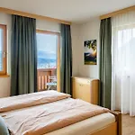 Fruehstueckspension Goetzfried-hof Konukevi Millstatt