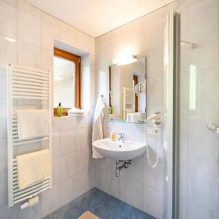 Fruehstueckspension Goetzfried-hof 3* Millstatt