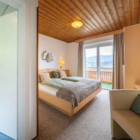 Fruhstuckspension Gotzfried-hof Guest house