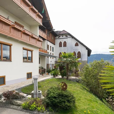 Penzion Fruehstueckspension Goetzfried-hof 3*