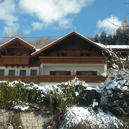 Fruhstuckspension Gotzfried-hof Guest house