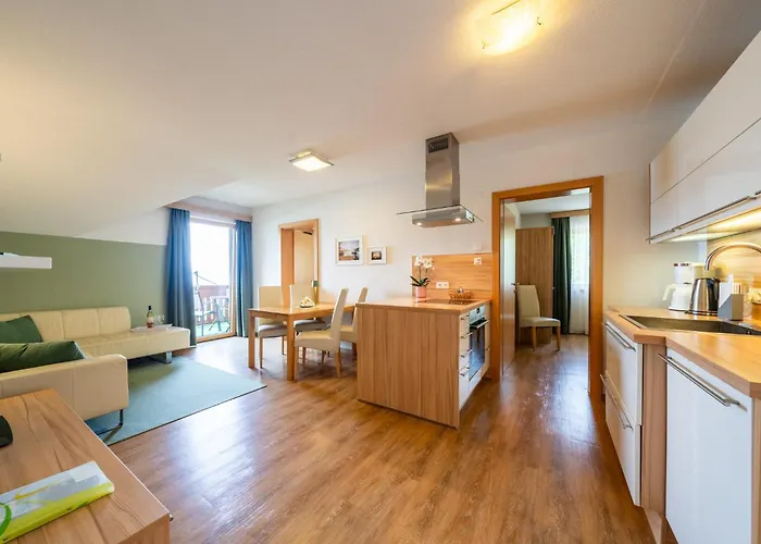 Fruehstueckspension Goetzfried-hof Πανσιόν Millstatt