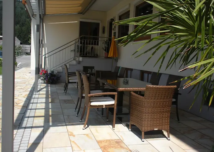 Fruehstueckspension Goetzfried-hof